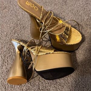 EGO Shiny Gold Platform Sandals